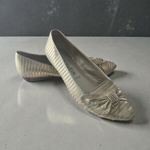 Anne Klein Iflex Metallic Gold and Cream Striped Bow Dress Flats